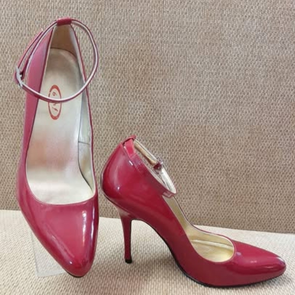 Brand New Size 8.5 Dark Red High Heel Shoes with Ankle Straps